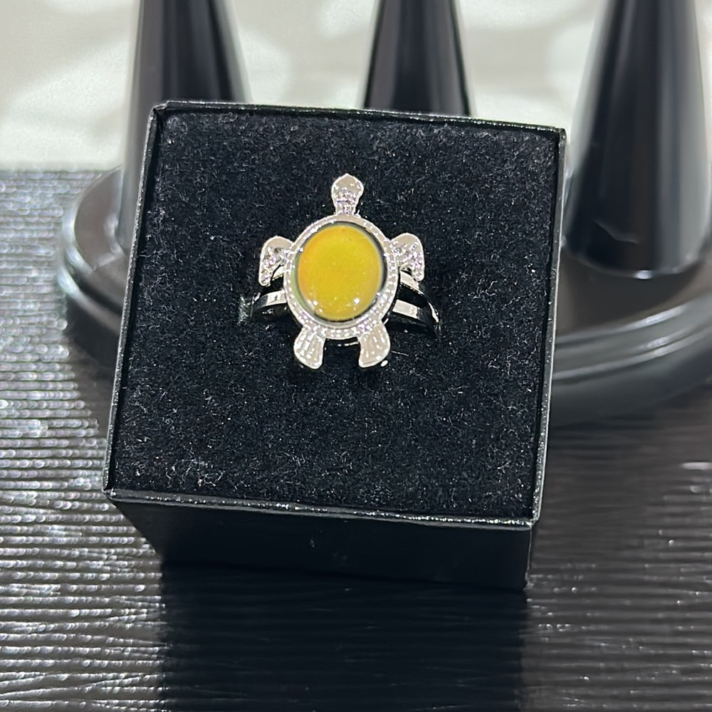 Charm Personalized Turtle Temperature Sensing Color Changing Pendant Rings For